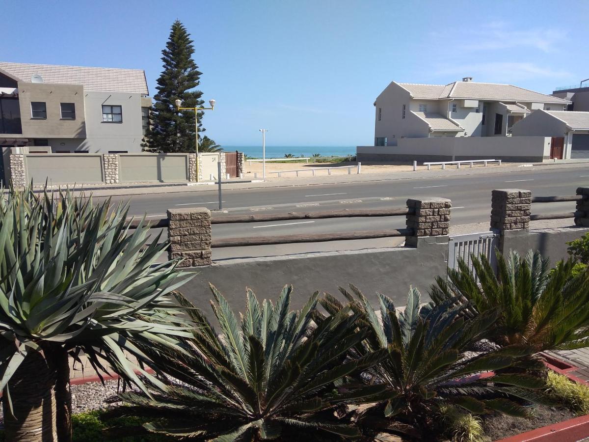 20 On Beach Road سواكوبموند المظهر الخارجي الصورة